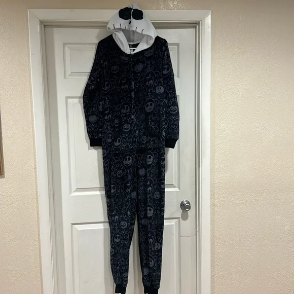 Jack skellington onesie - Picture 1 of 2